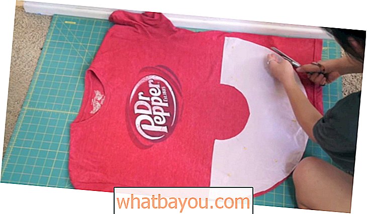Kako nadograditi staru majicu u slatki peplum vrh